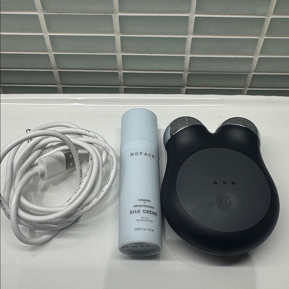 NuFace Mini+ Facial Toning Device and sample silk crème